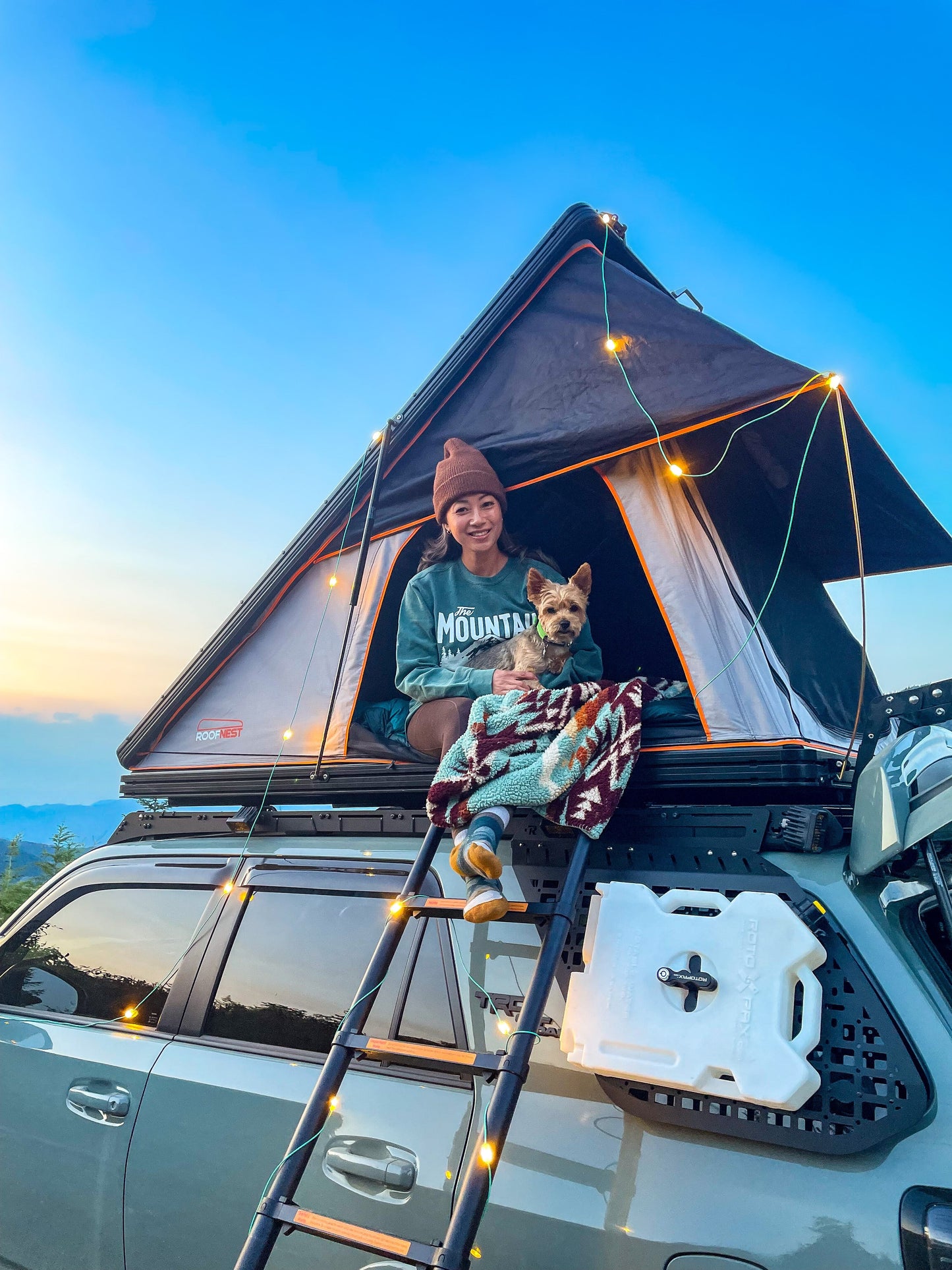 The Mountain is out Crewneck Sweatshirt