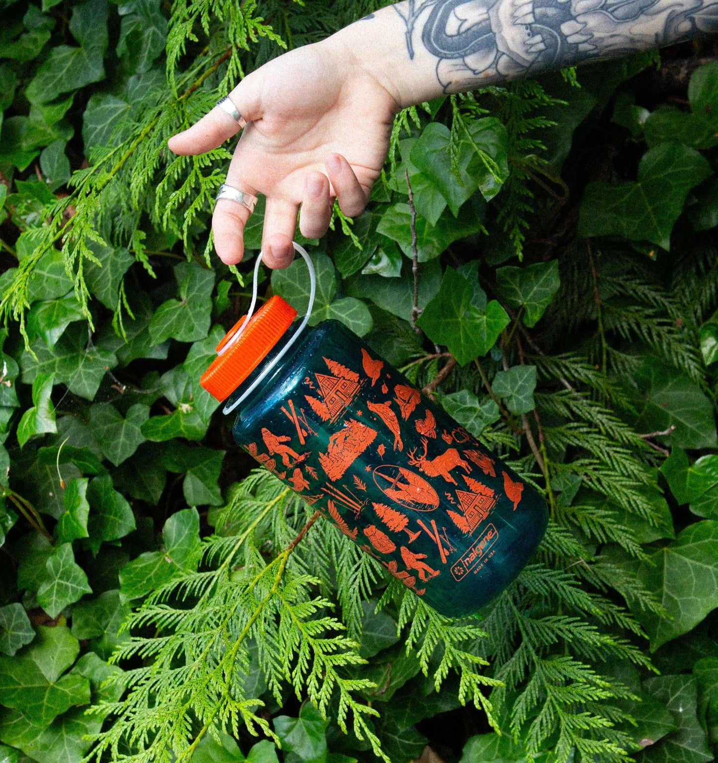PNW Patterns 32oz Water Bottle - Fire Orange/Ocean Blue